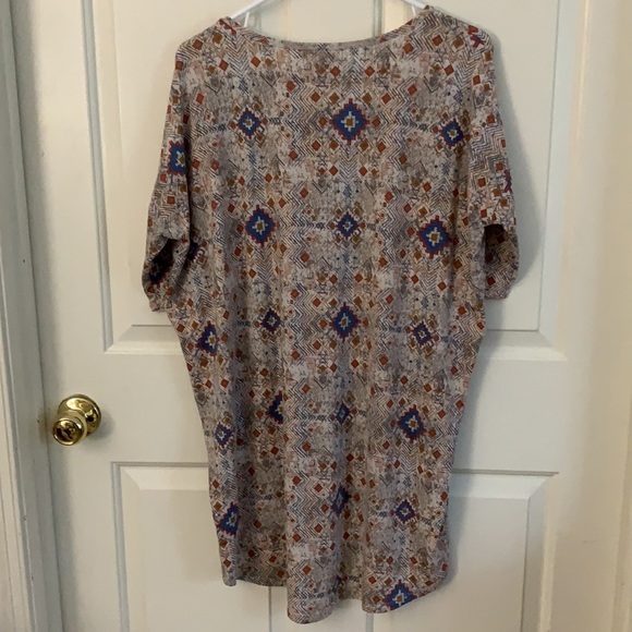 LulaRoe Irma Top - NWOT - Picture 5 of 6